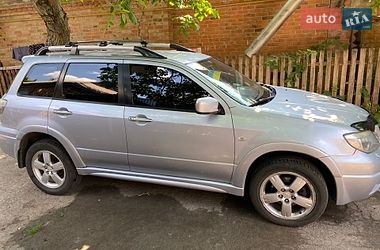 Внедорожник / Кроссовер Mitsubishi Outlander 2005 в Киеве