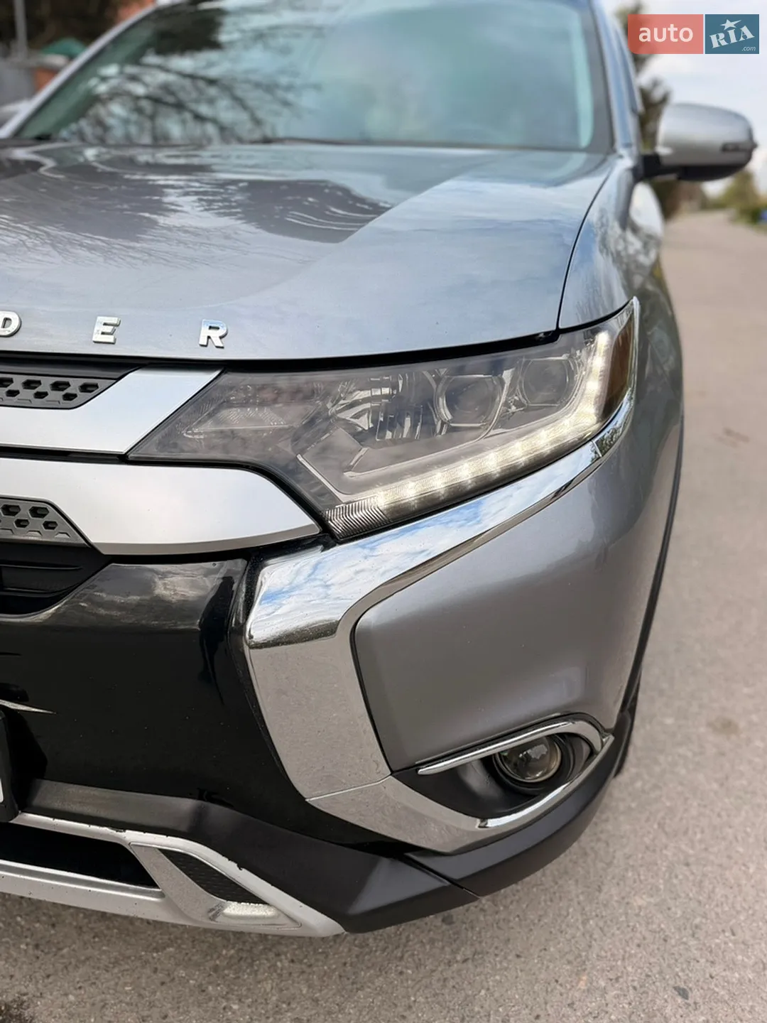 2019 Mitsubishi Outlander - мініатюра 10