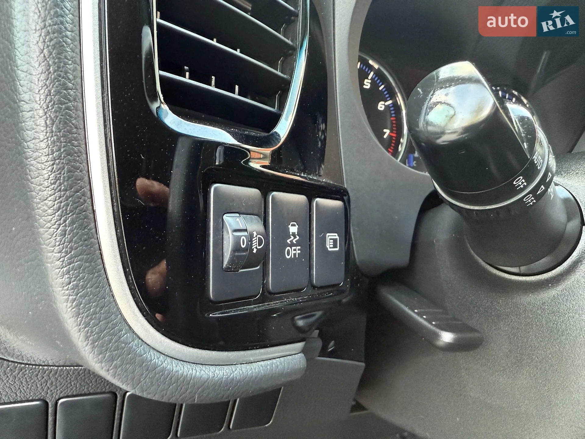 2018 Mitsubishi Outlander - мініатюра 60