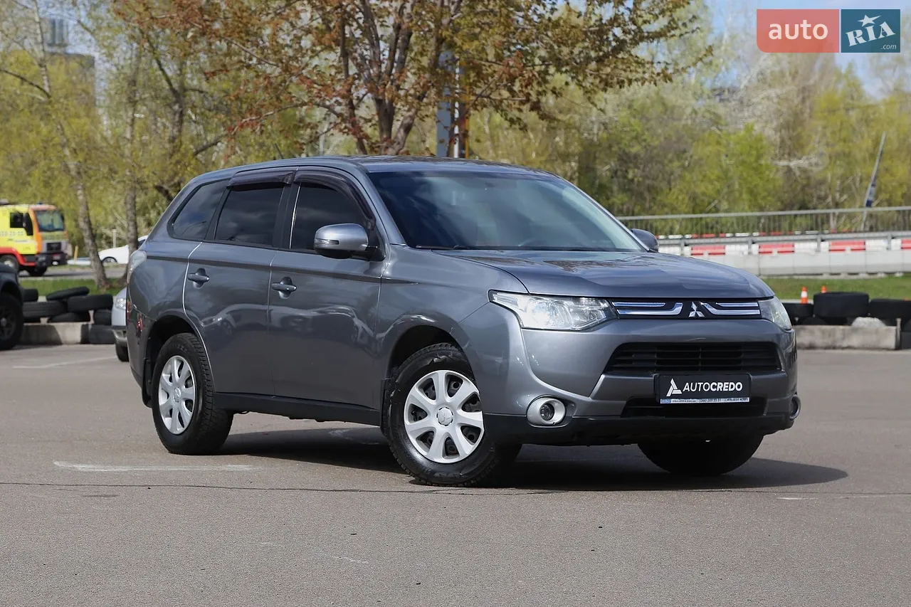 2013 Mitsubishi Outlander - мініатюра 5