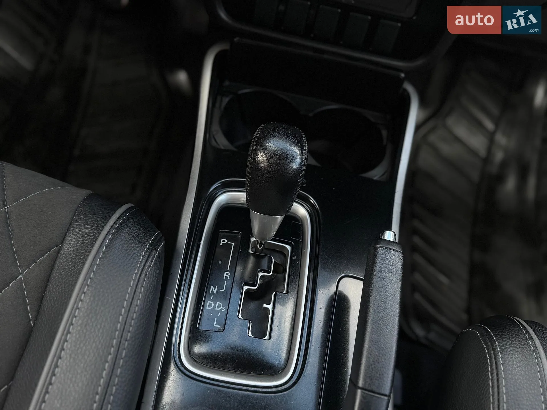 2018 Mitsubishi Outlander - мініатюра 53