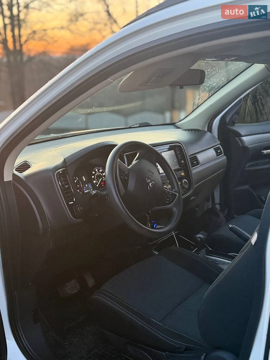 2018 Mitsubishi Outlander - мініатюра 9