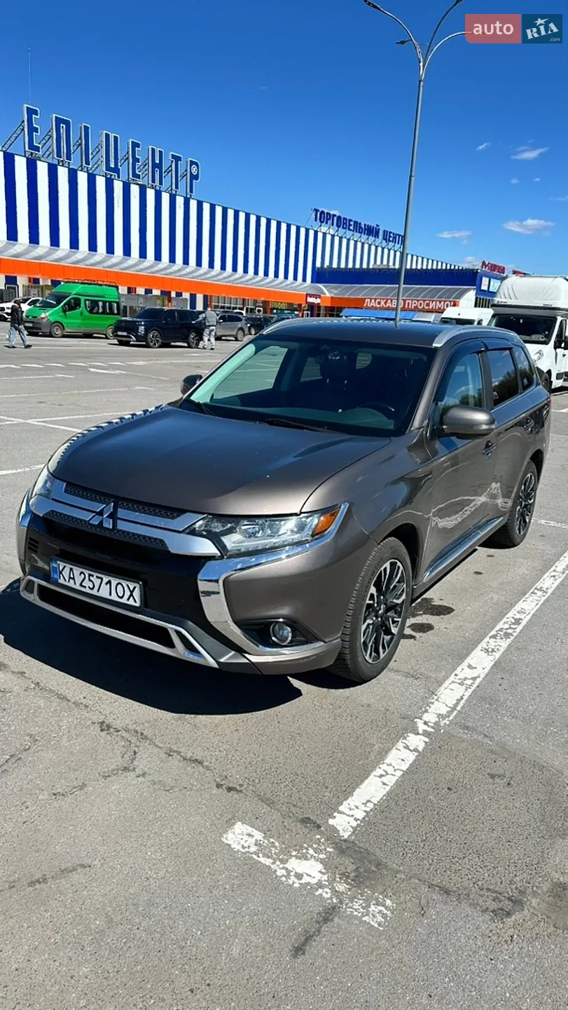 2018 Mitsubishi Outlander - мініатюра 3