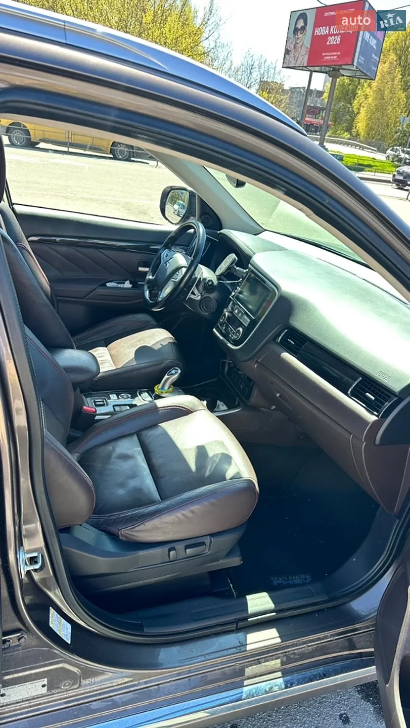 2018 Mitsubishi Outlander - мініатюра 8