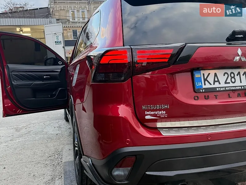 Mitsubishi Outlander 2016 VIN JA4JZ4AX3HZ019513 фото оголошення 5 з 83