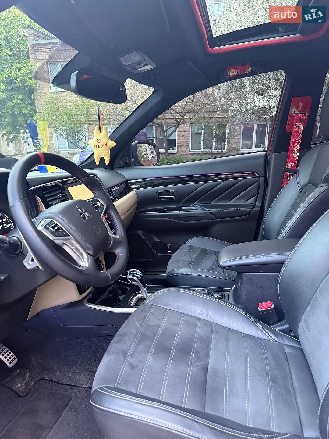 2016 Mitsubishi Outlander - мініатюра 12