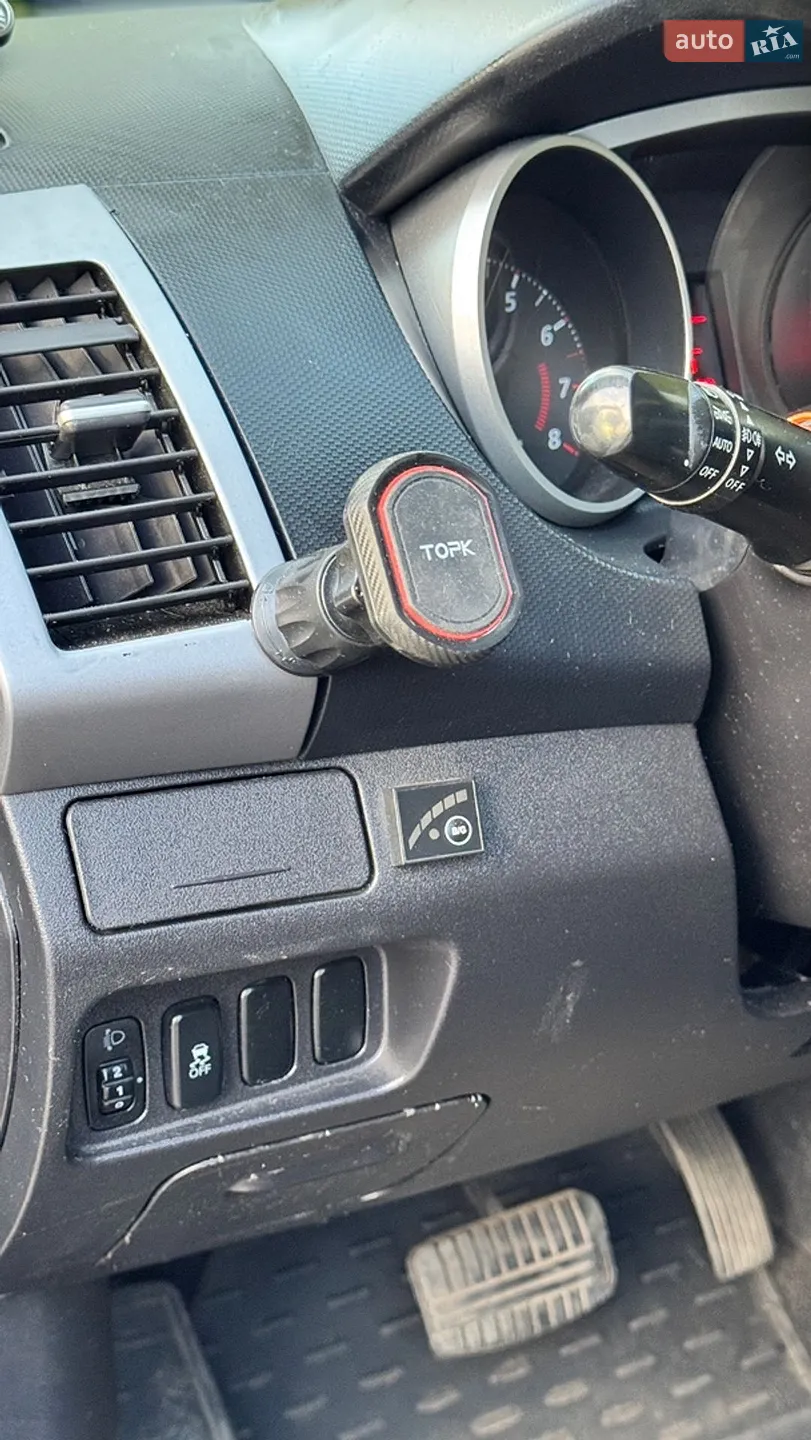2011 Mitsubishi Outlander - мініатюра 34