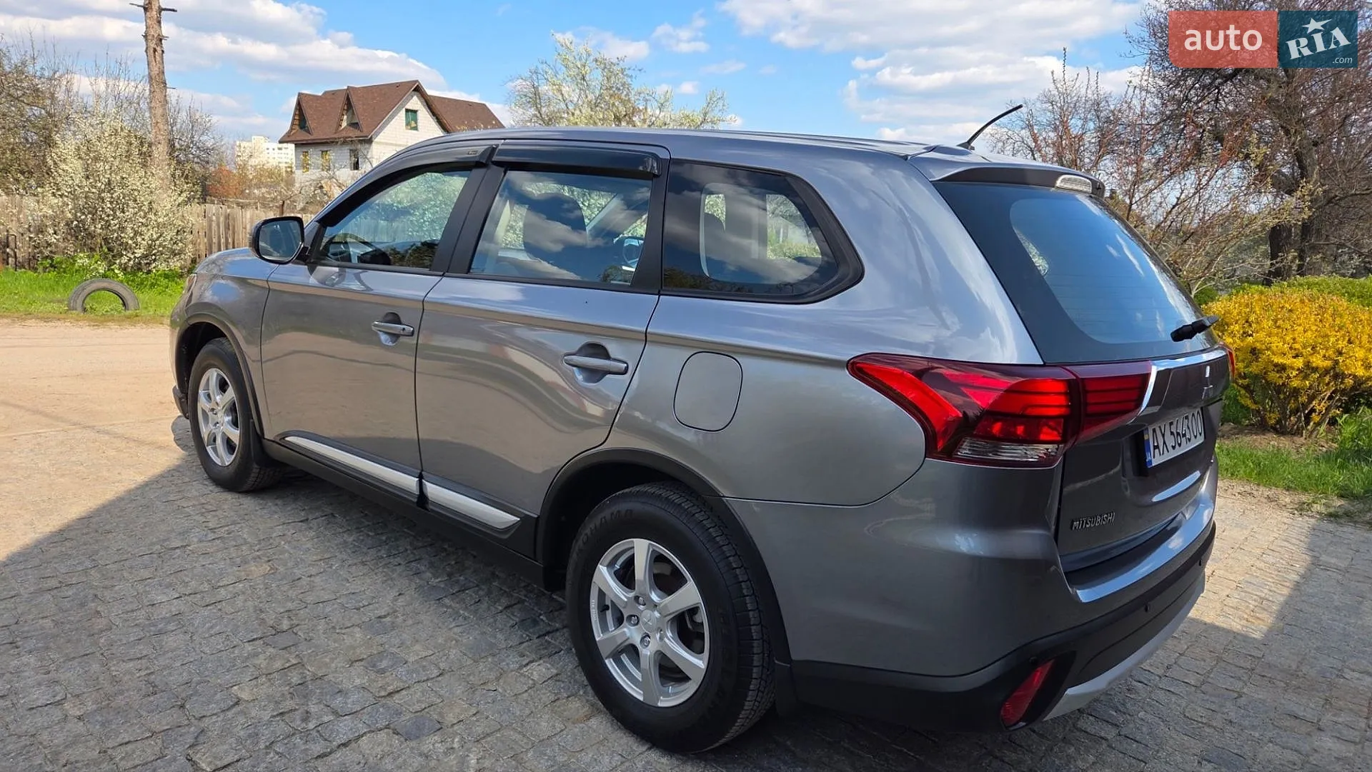 2016 Mitsubishi Outlander - мініатюра 20
