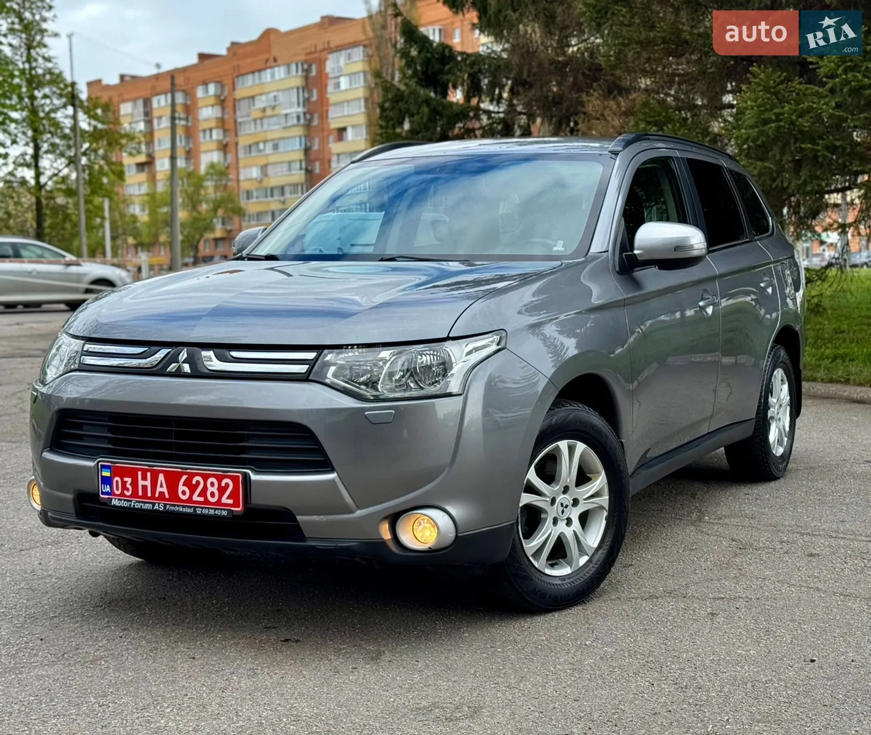 2013 Mitsubishi Outlander - мініатюра 4