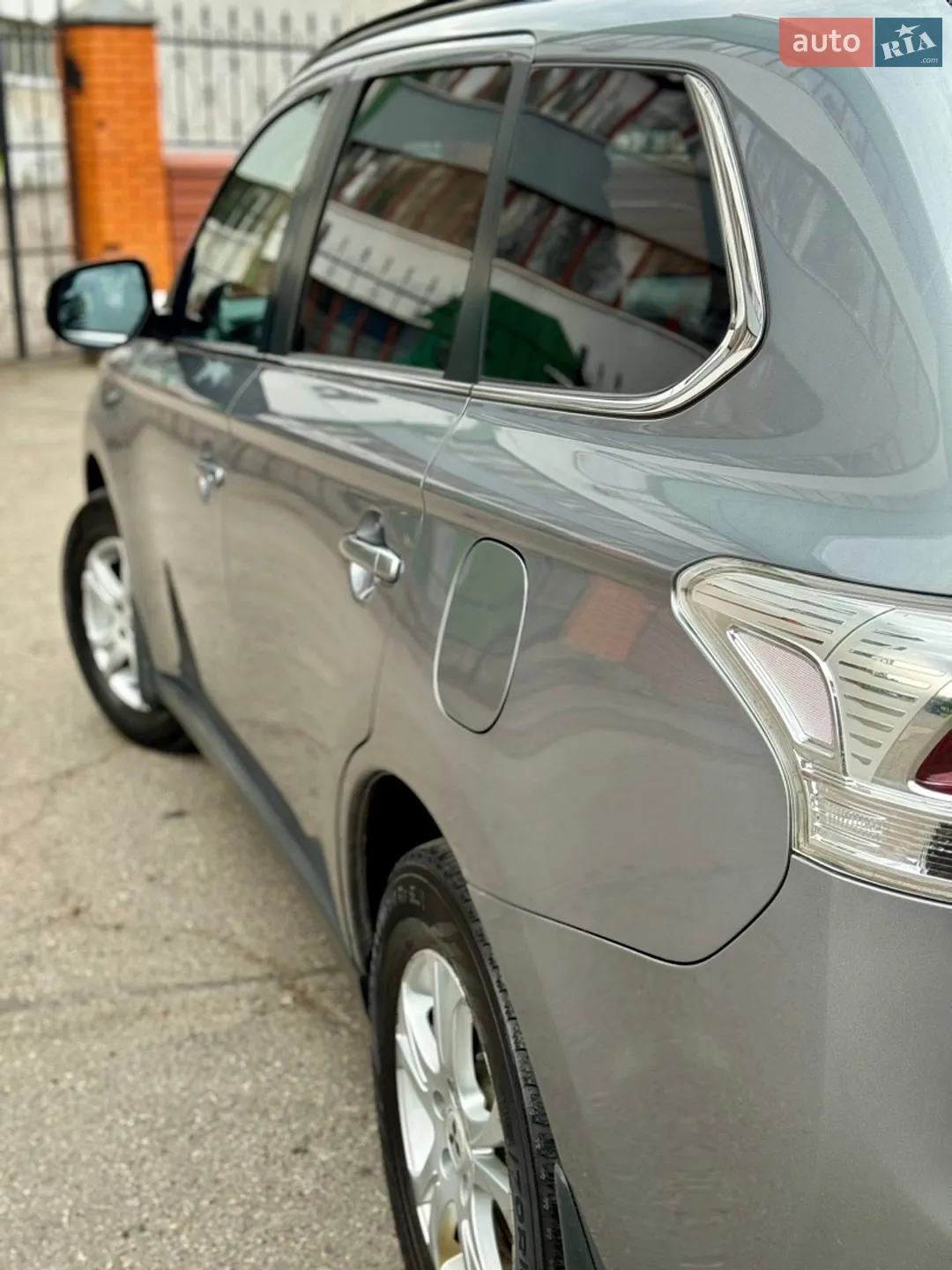 2013 Mitsubishi Outlander - мініатюра 11