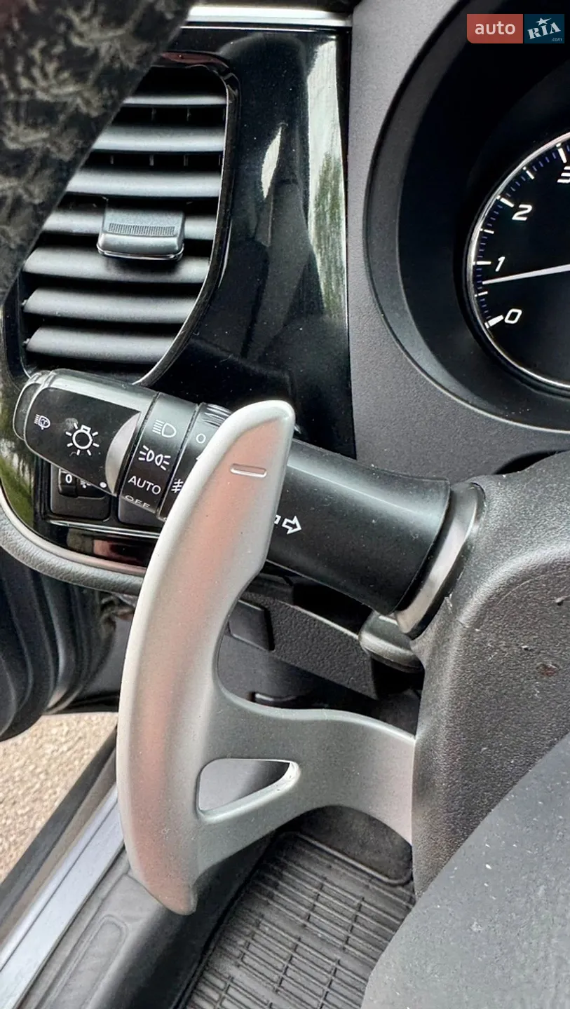 2013 Mitsubishi Outlander - мініатюра 15