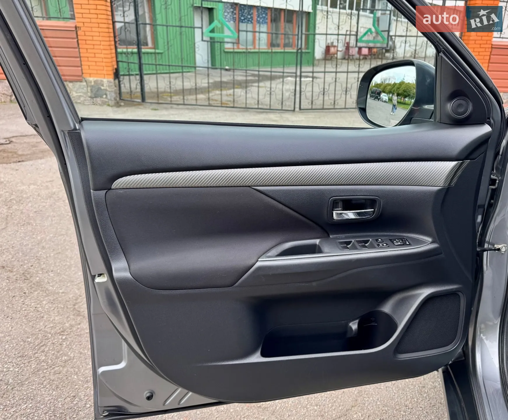 2013 Mitsubishi Outlander - мініатюра 23