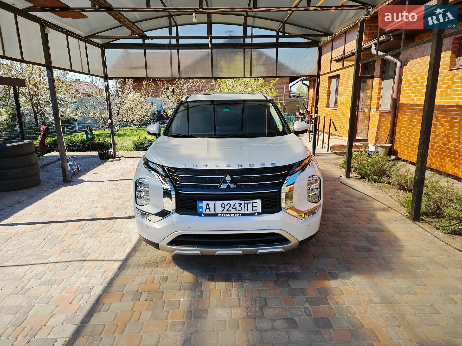 2023 Mitsubishi Outlander - мініатюра 2