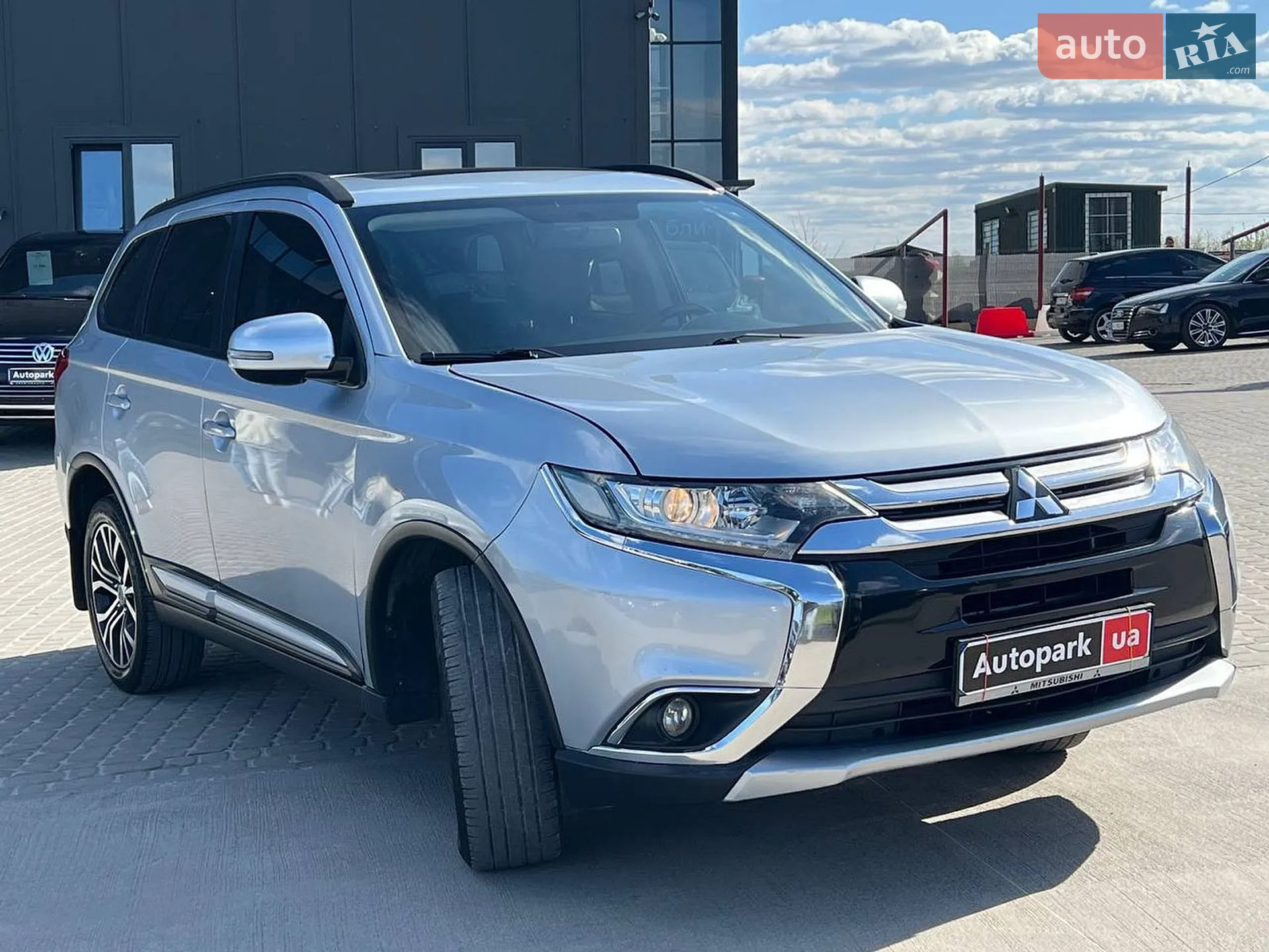 2015 Mitsubishi Outlander - мініатюра 11
