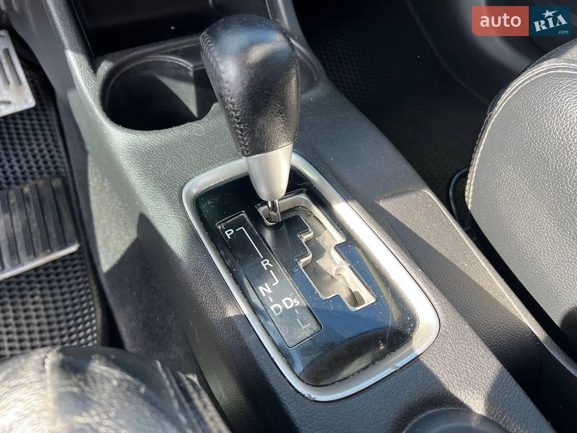 2015 Mitsubishi Outlander - мініатюра 34
