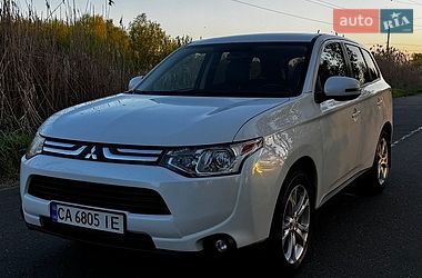 Внедорожник / Кроссовер Mitsubishi Outlander 2013 в Черкассах