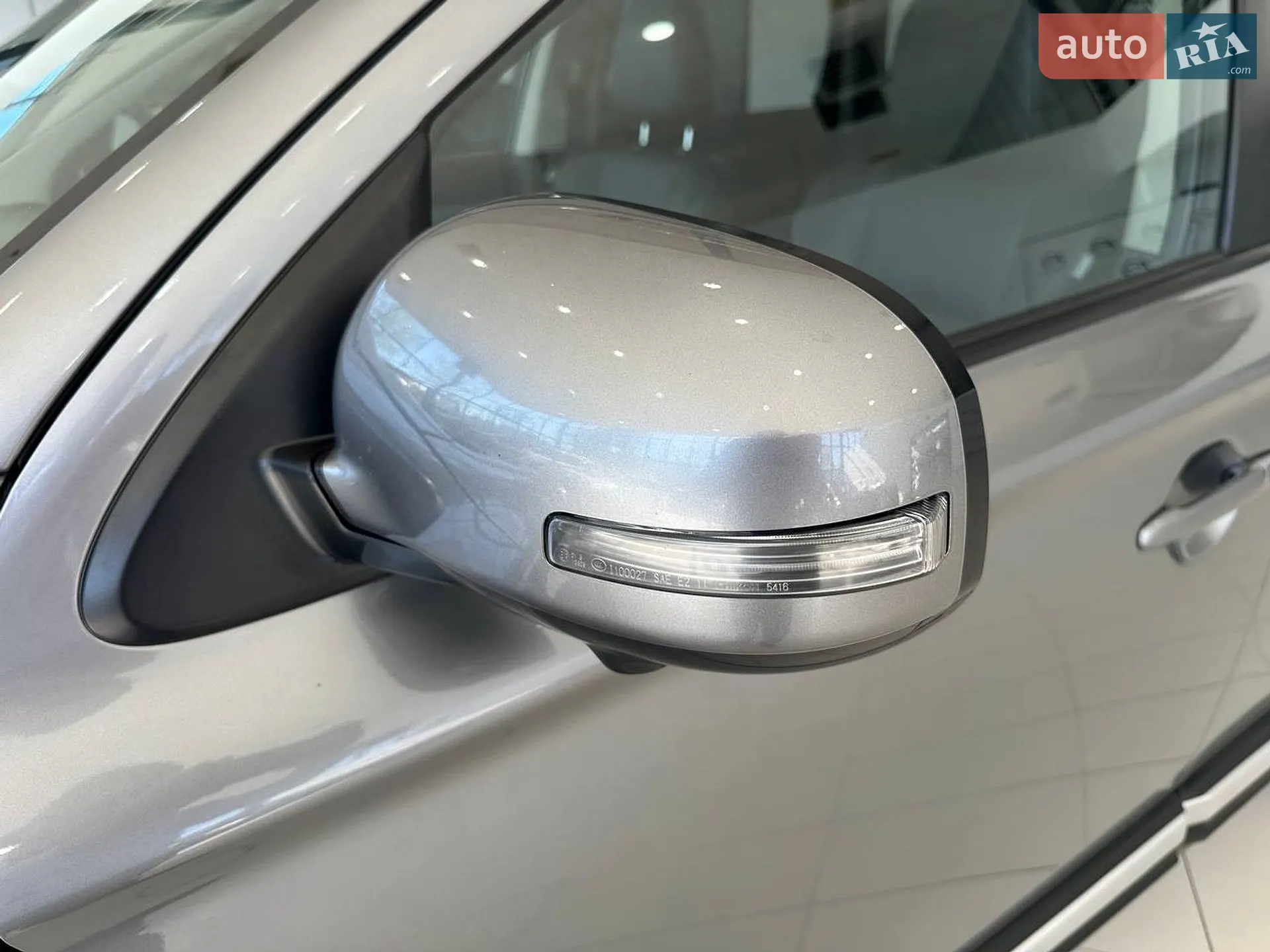 2020 Mitsubishi Outlander - мініатюра 11