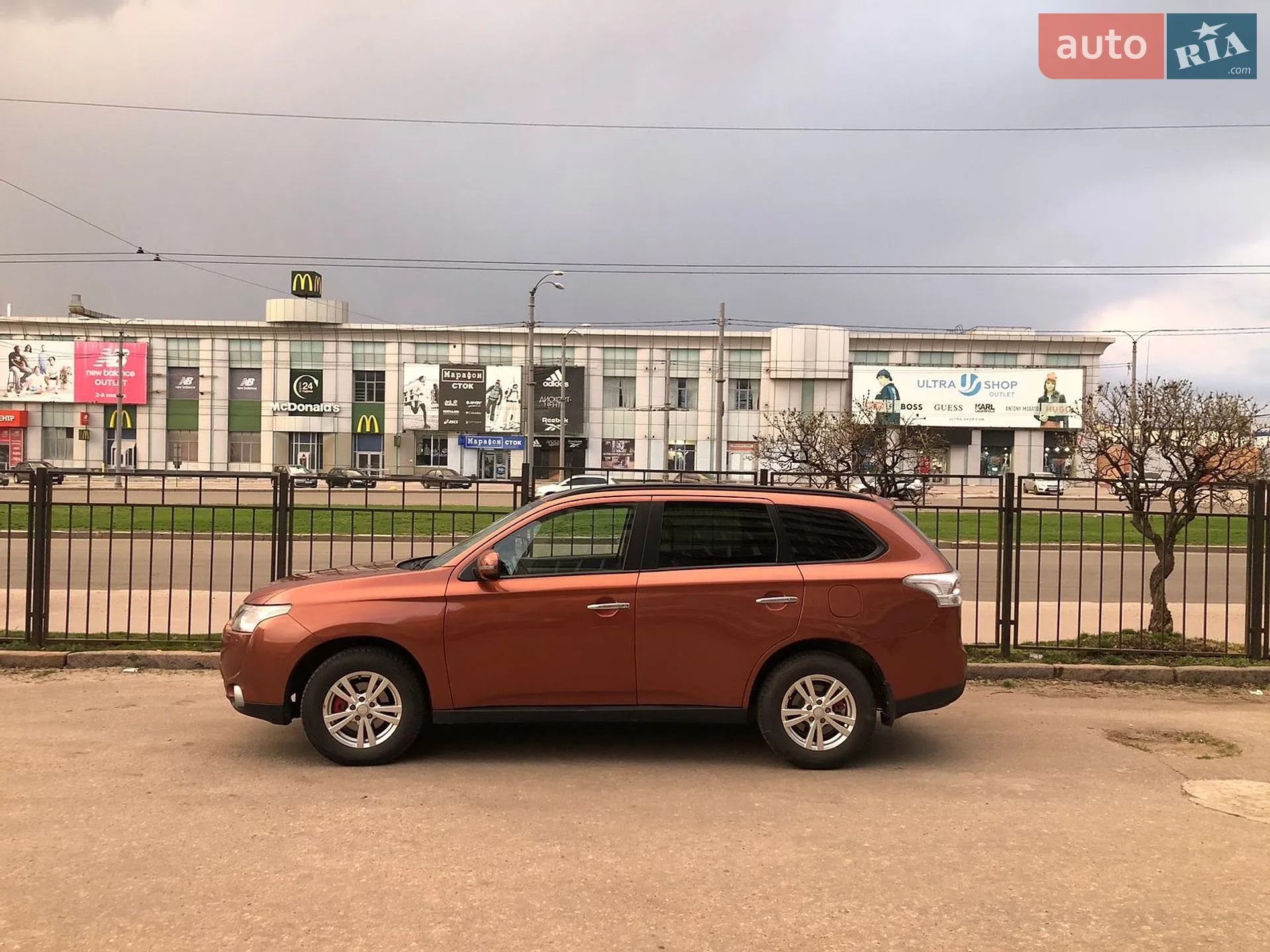 2012 Mitsubishi Outlander - мініатюра 2