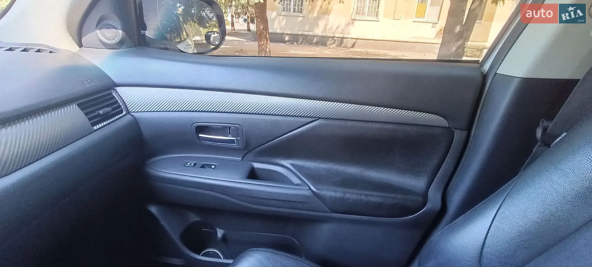 2015 Mitsubishi Outlander - мініатюра 2