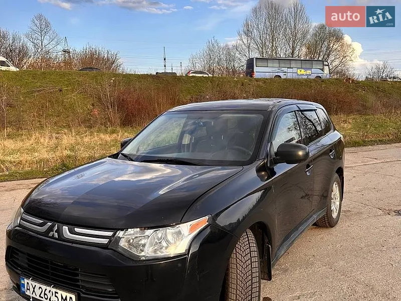 Mitsubishi Outlander 2013