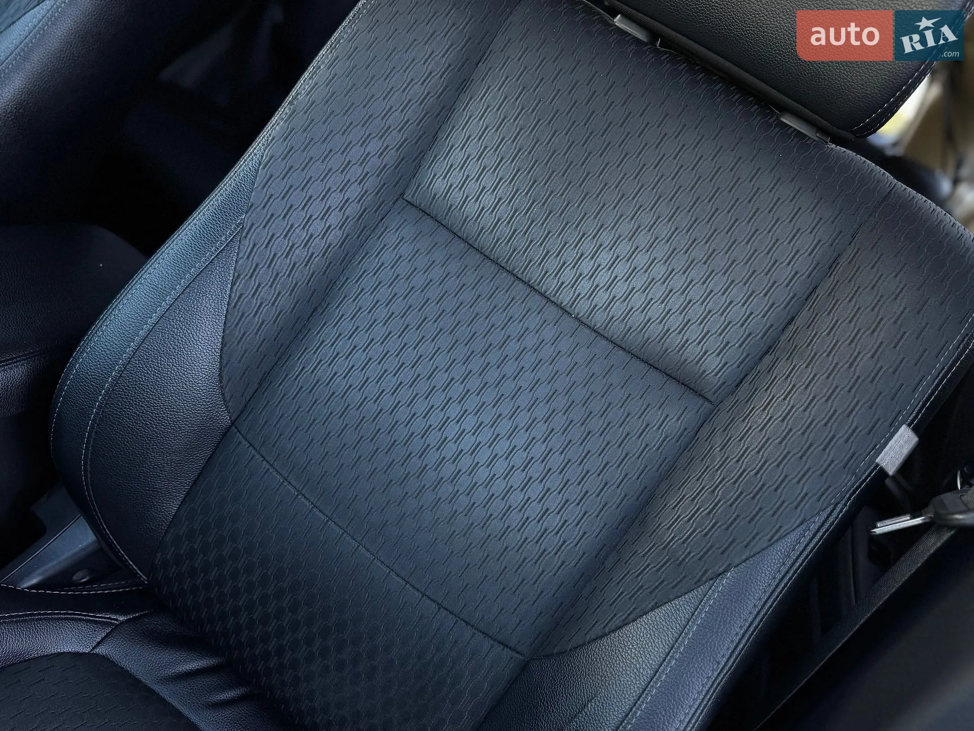 2015 Mitsubishi Outlander - мініатюра 39