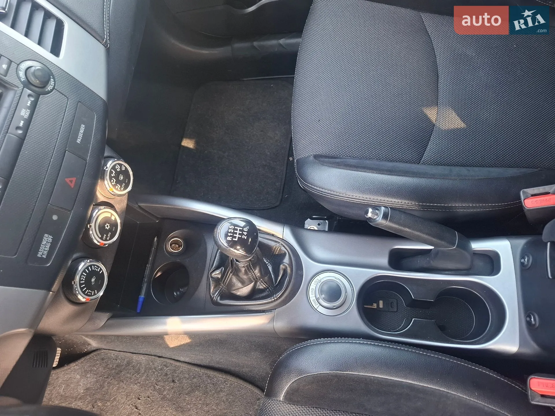 2010 Mitsubishi Outlander - мініатюра 19