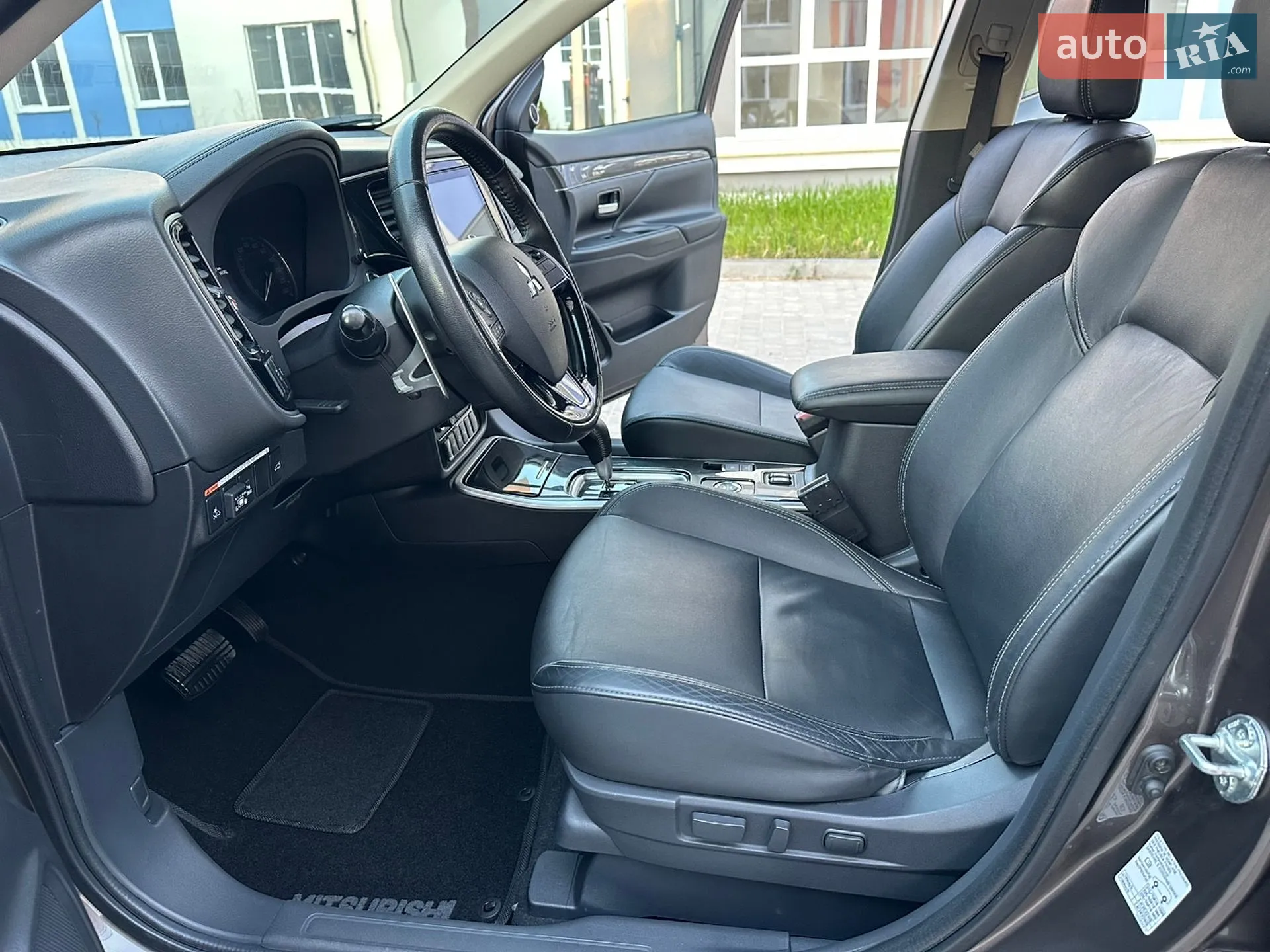 2019 Mitsubishi Outlander - мініатюра 76