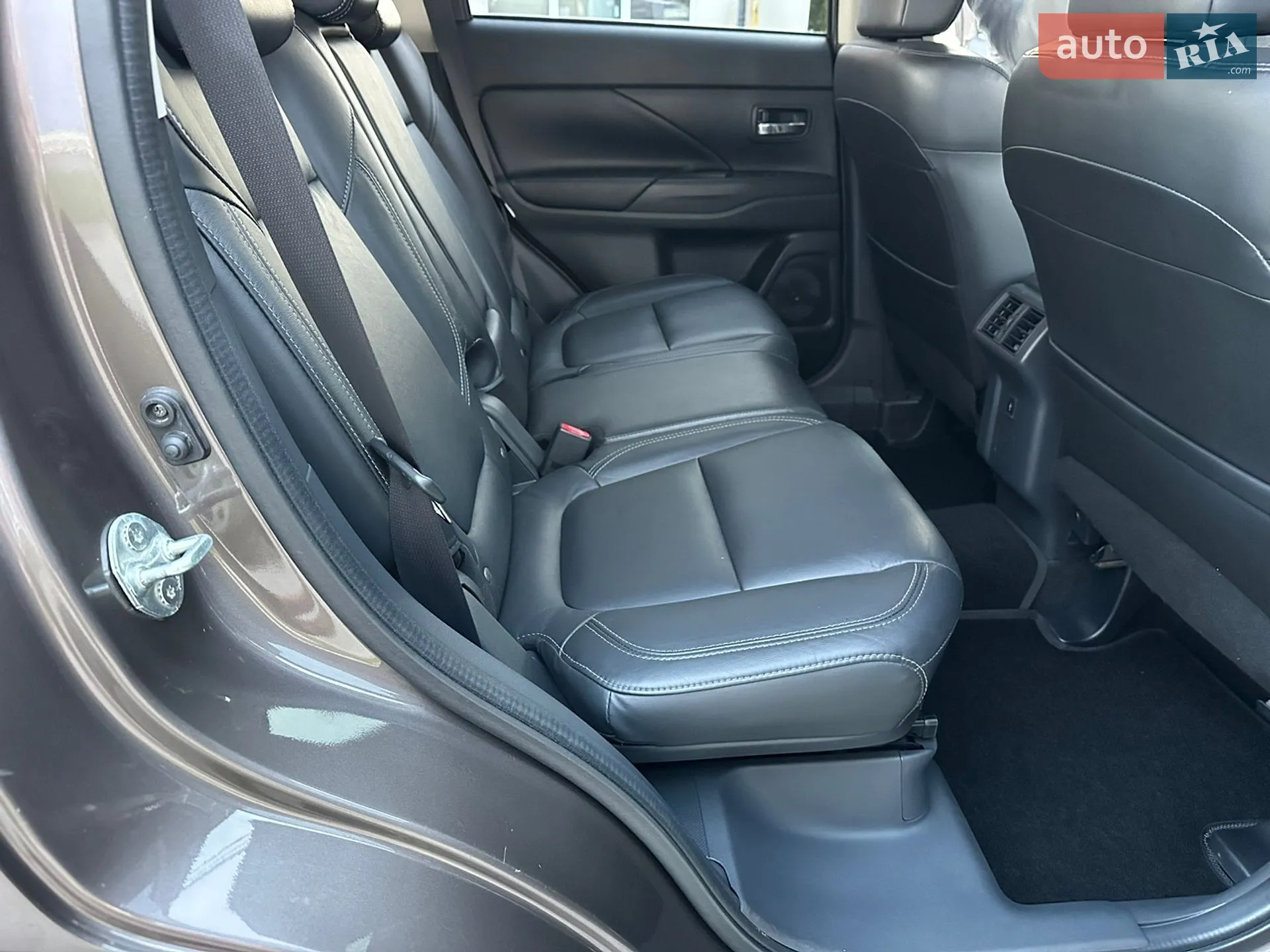2019 Mitsubishi Outlander - мініатюра 122