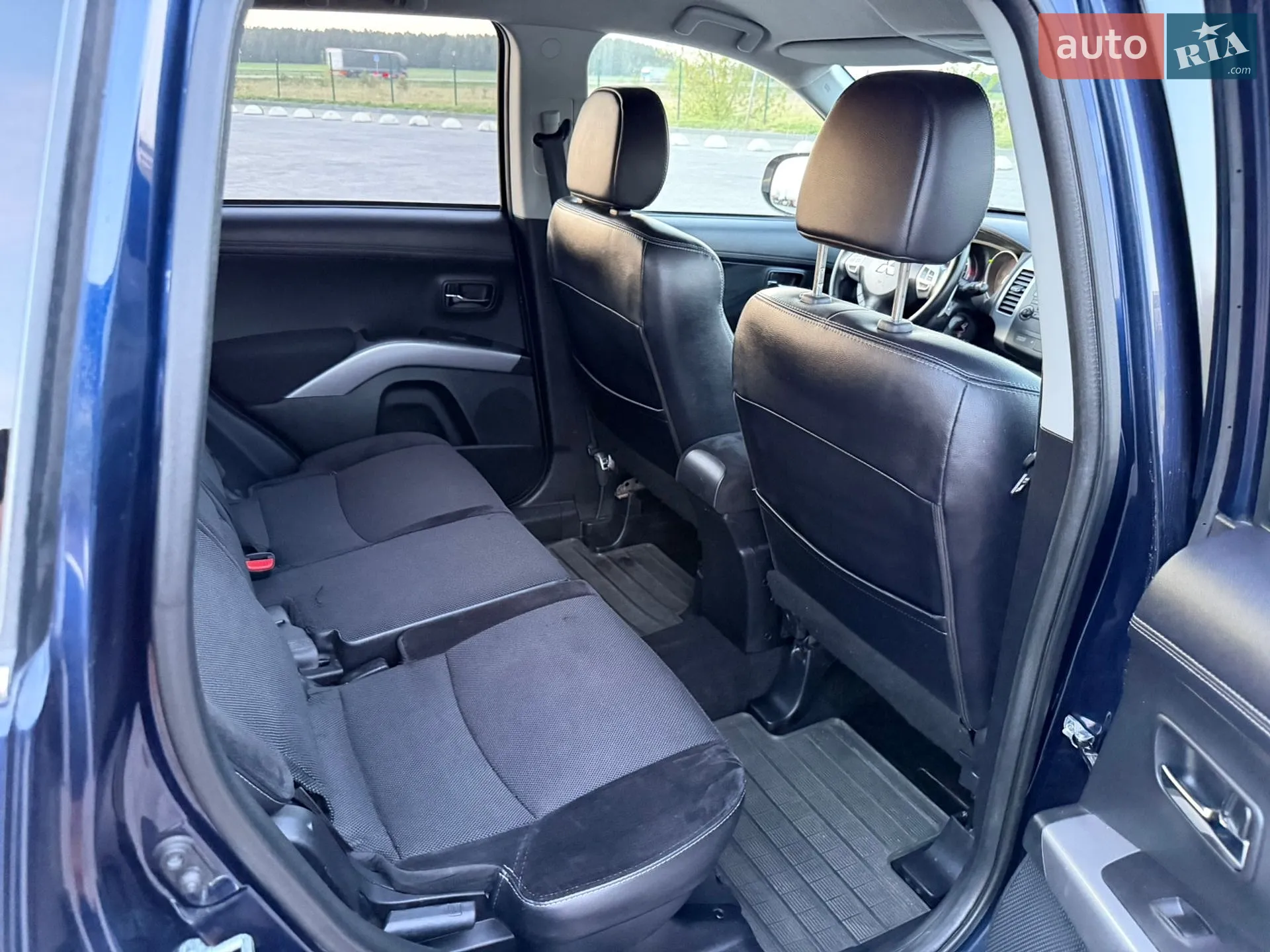 2010 Mitsubishi Outlander - мініатюра 37