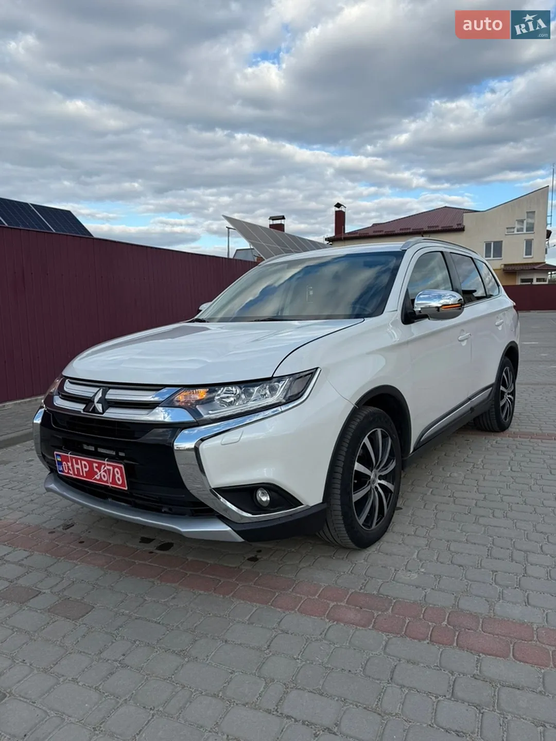 2016 Mitsubishi Outlander - мініатюра 16