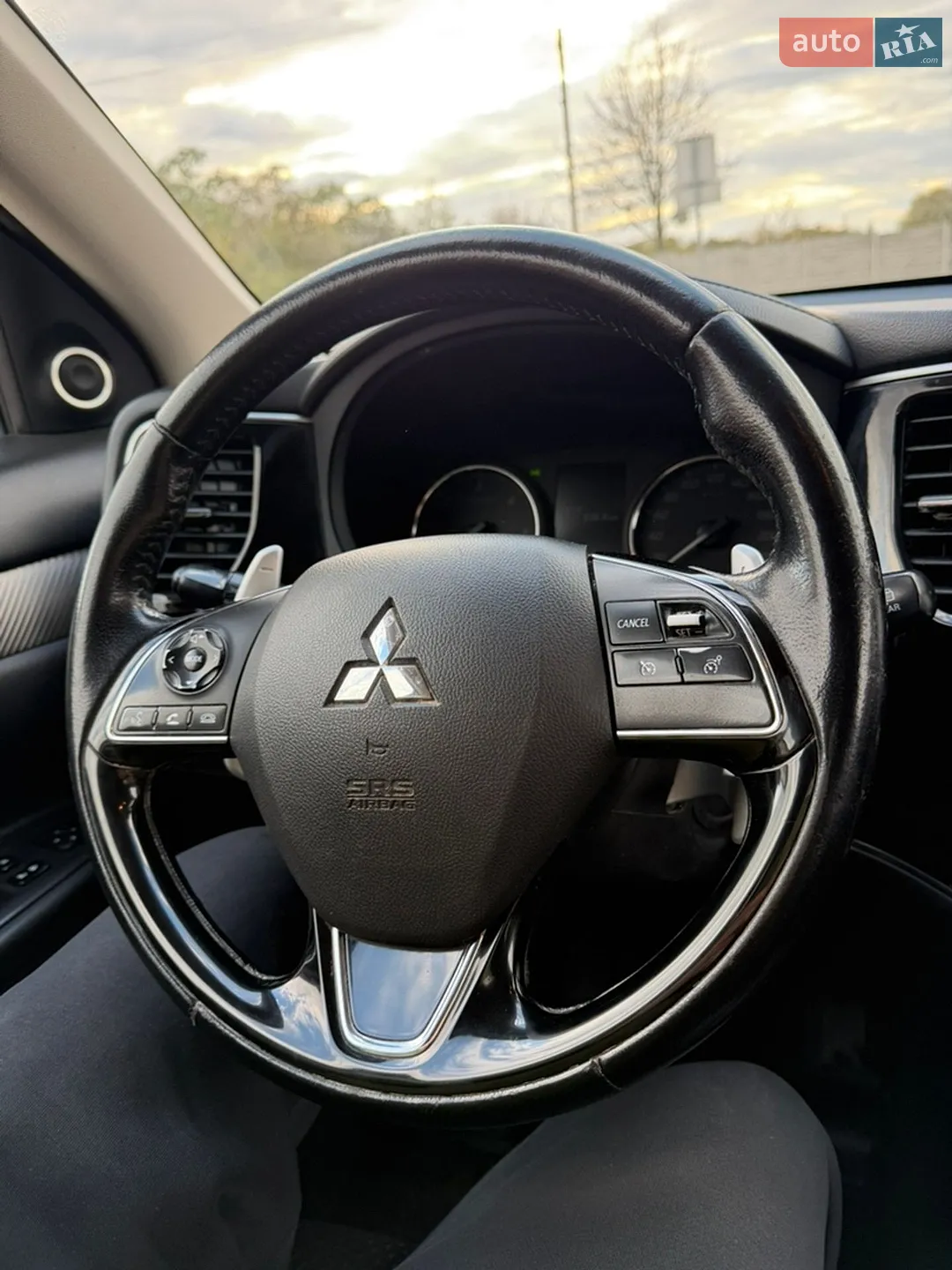2016 Mitsubishi Outlander - мініатюра 22
