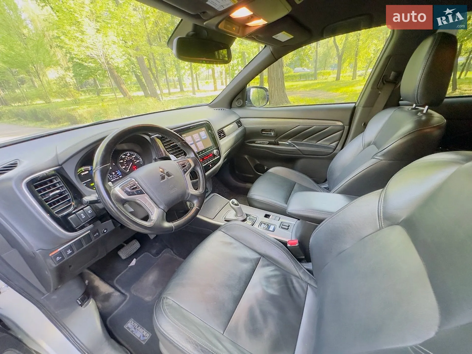2022 Mitsubishi Outlander - мініатюра 27