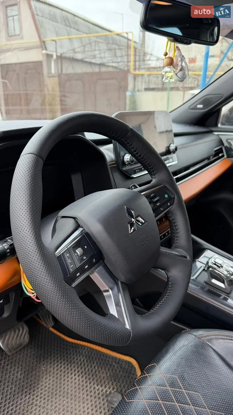 2021 Mitsubishi Outlander - мініатюра 12