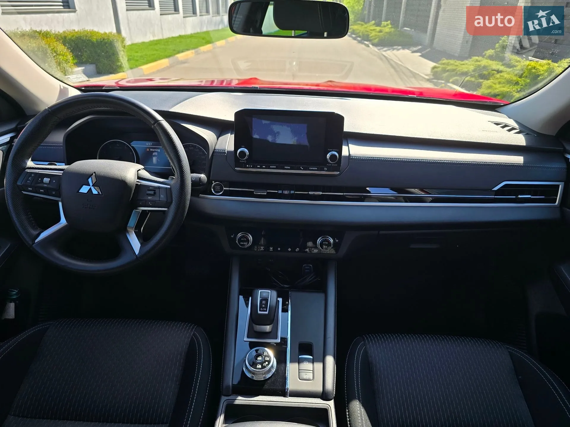 2022 Mitsubishi Outlander - мініатюра 24