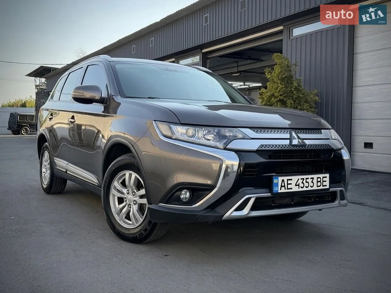 2018 Mitsubishi Outlander - мініатюра 11