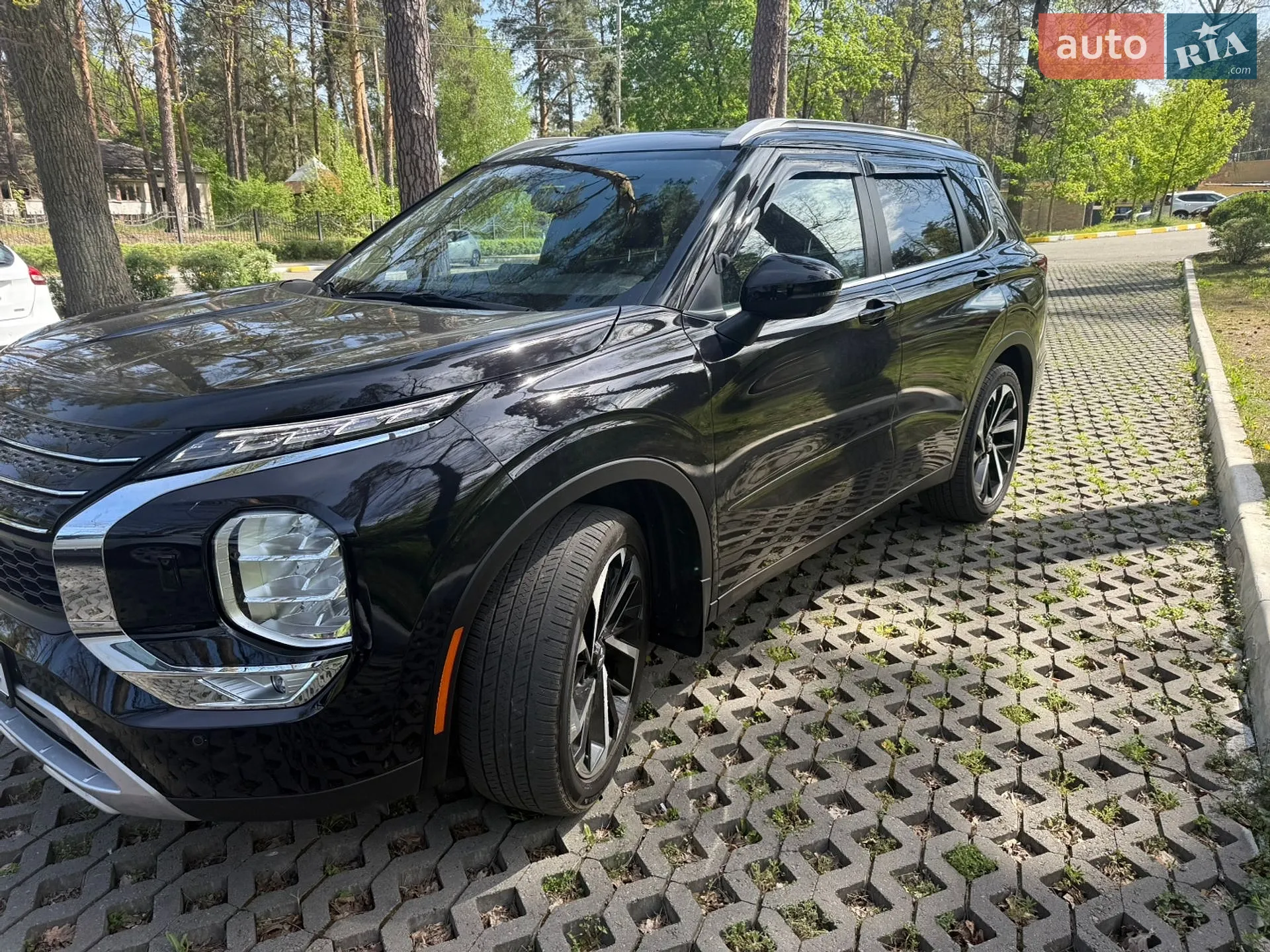 2023 Mitsubishi Outlander - мініатюра 2