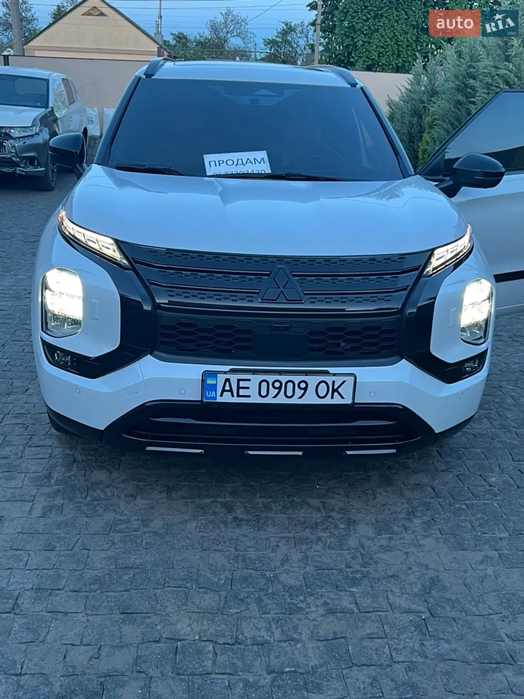2023 Mitsubishi Outlander - мініатюра 14