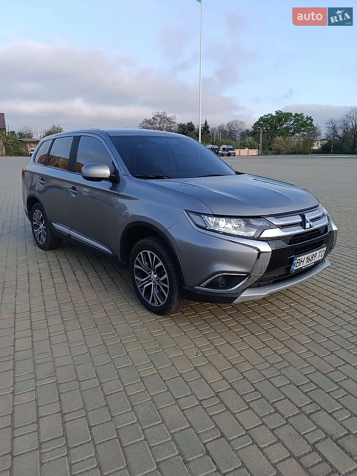 2018 Mitsubishi Outlander - мініатюра 26