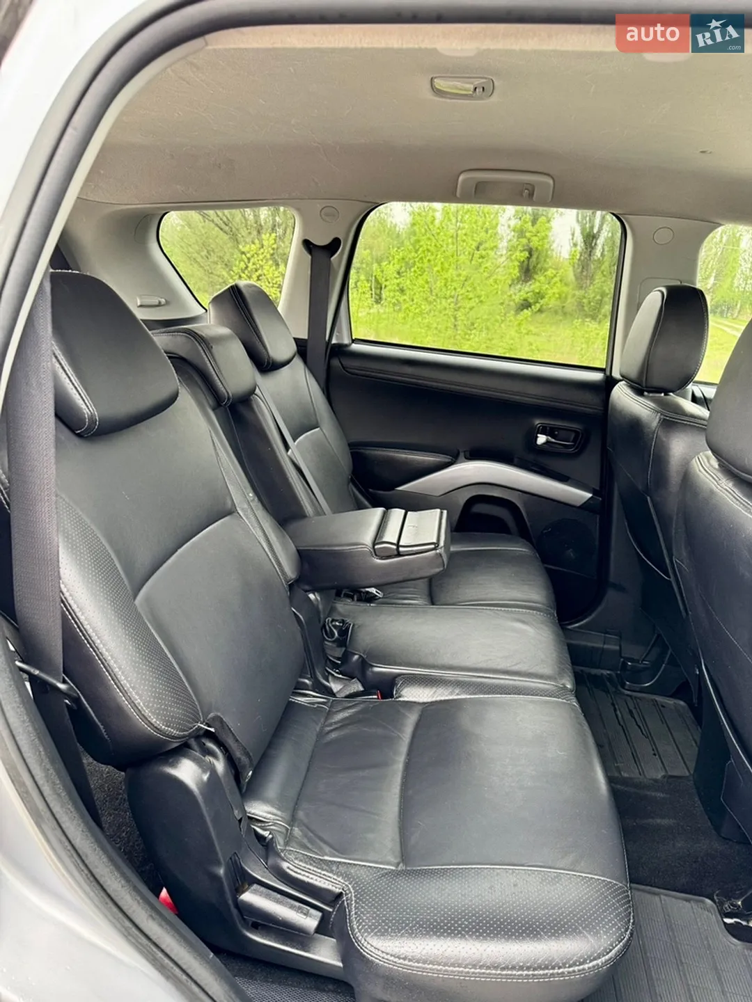 2010 Mitsubishi Outlander - мініатюра 14