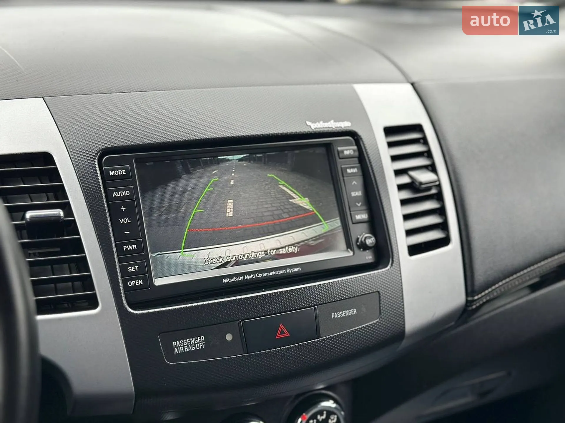 2012 Mitsubishi Outlander - мініатюра 16