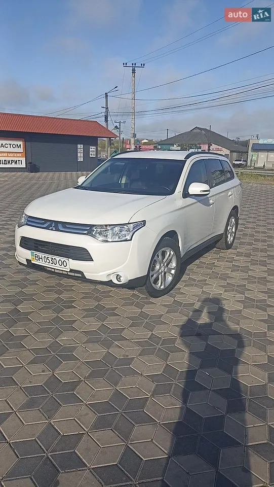 2013 Mitsubishi Outlander - мініатюра 39