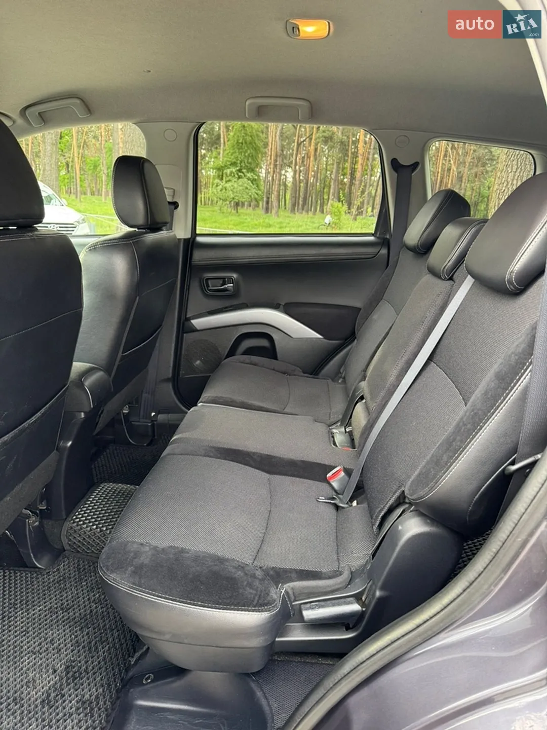 2010 Mitsubishi Outlander - мініатюра 18