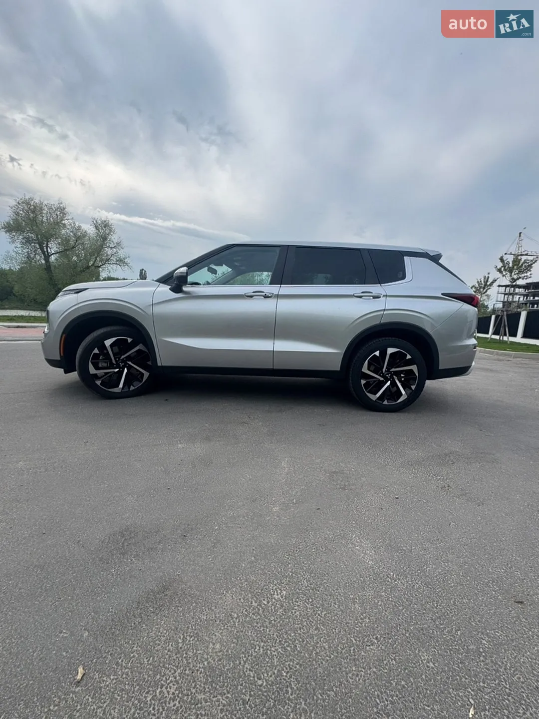 2022 Mitsubishi Outlander - мініатюра 3