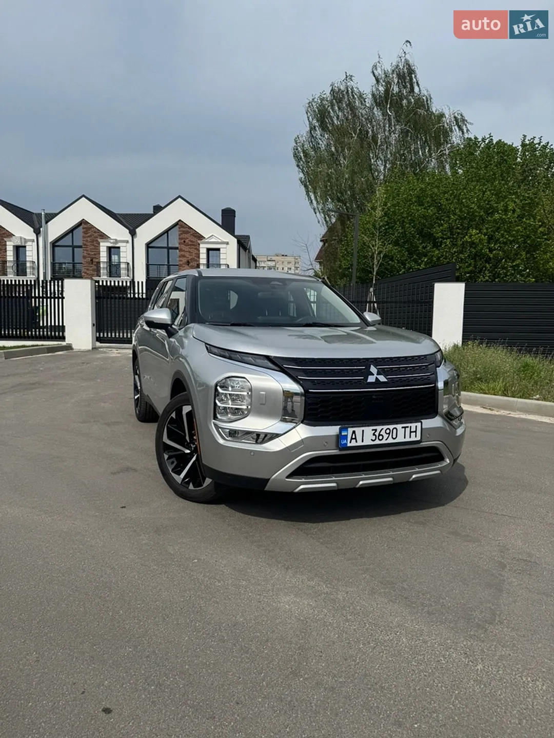 2022 Mitsubishi Outlander - мініатюра 2