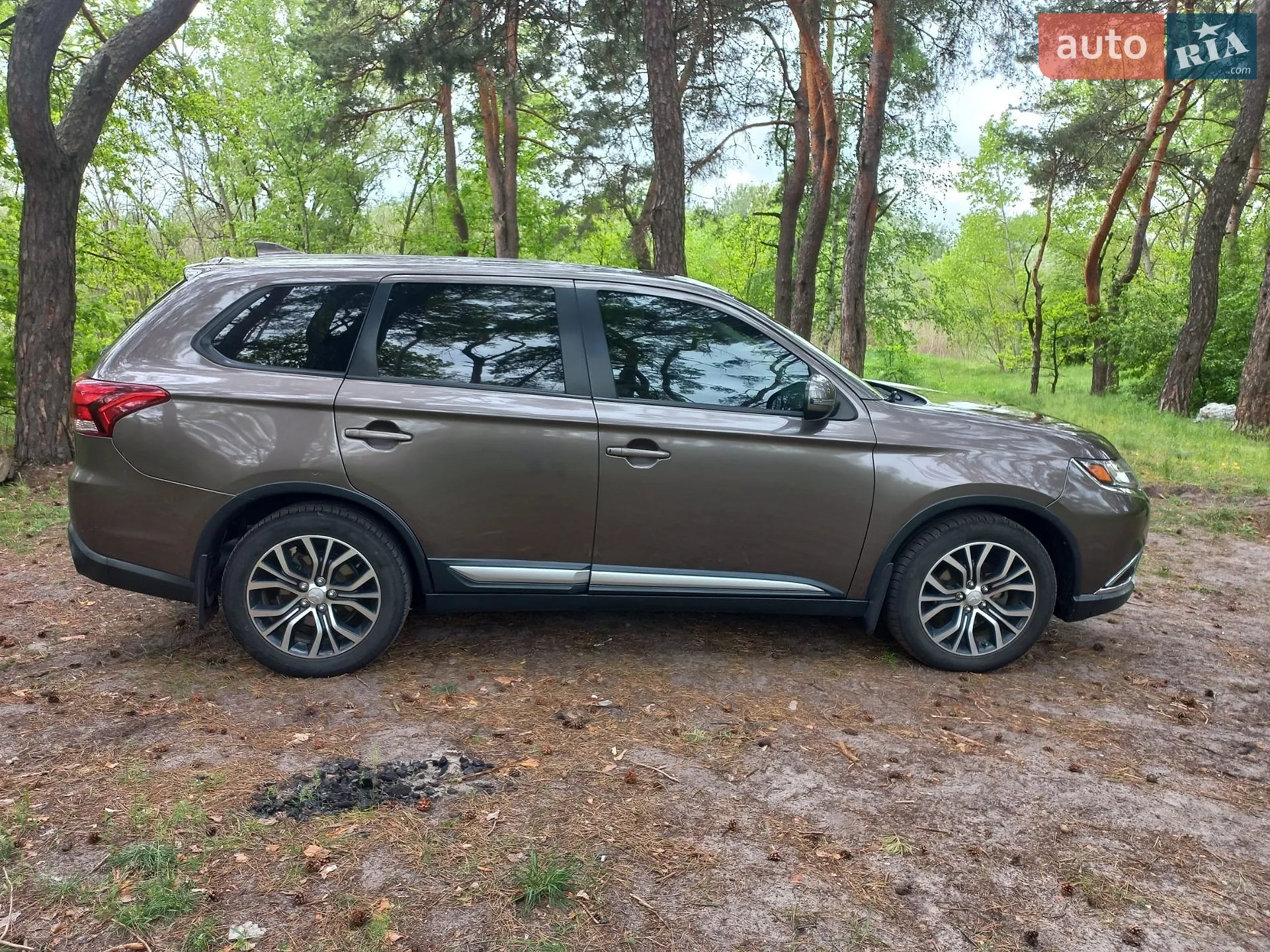 2017 Mitsubishi Outlander - мініатюра 6