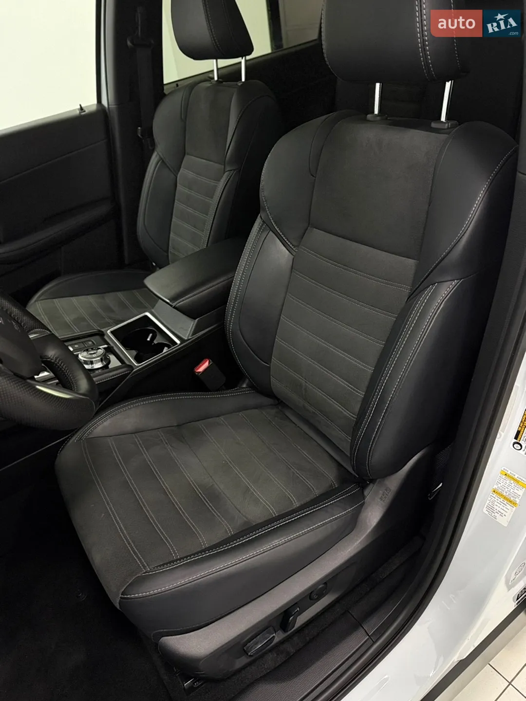 2024 Mitsubishi Outlander - мініатюра 19