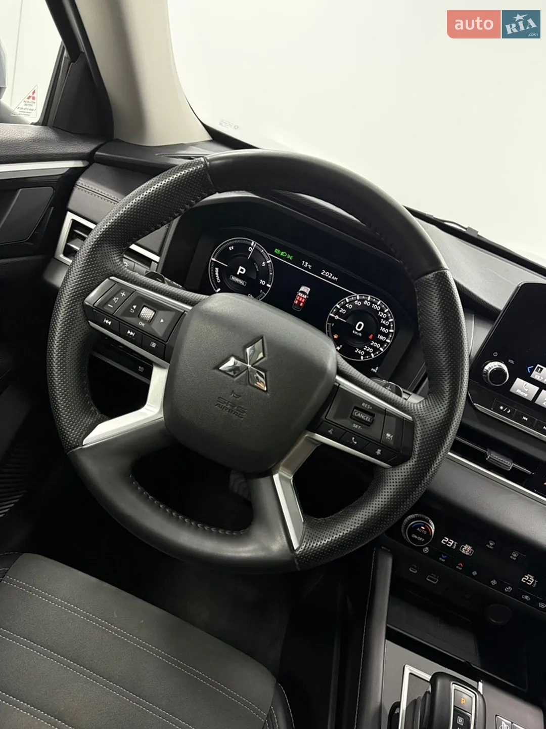 2024 Mitsubishi Outlander - мініатюра 24
