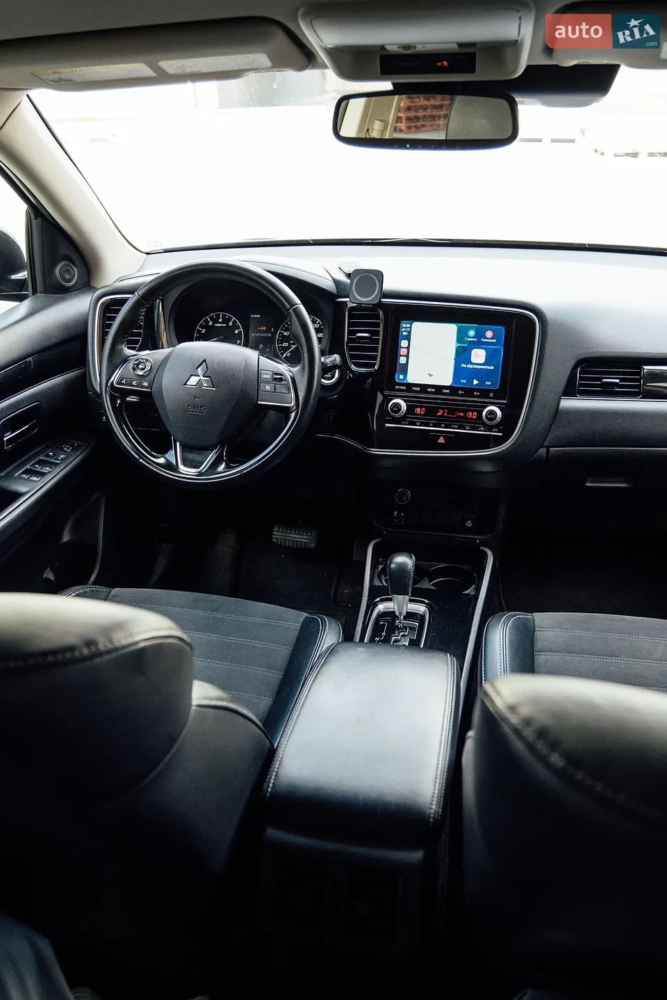 2019 Mitsubishi Outlander - мініатюра 18