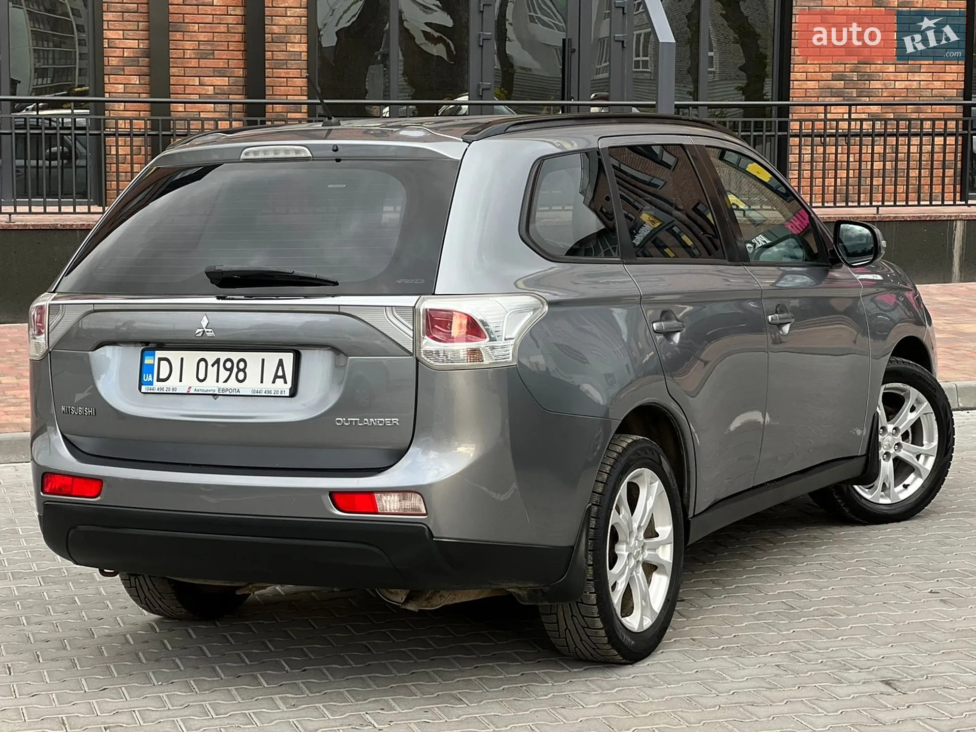 2013 Mitsubishi Outlander - мініатюра 12