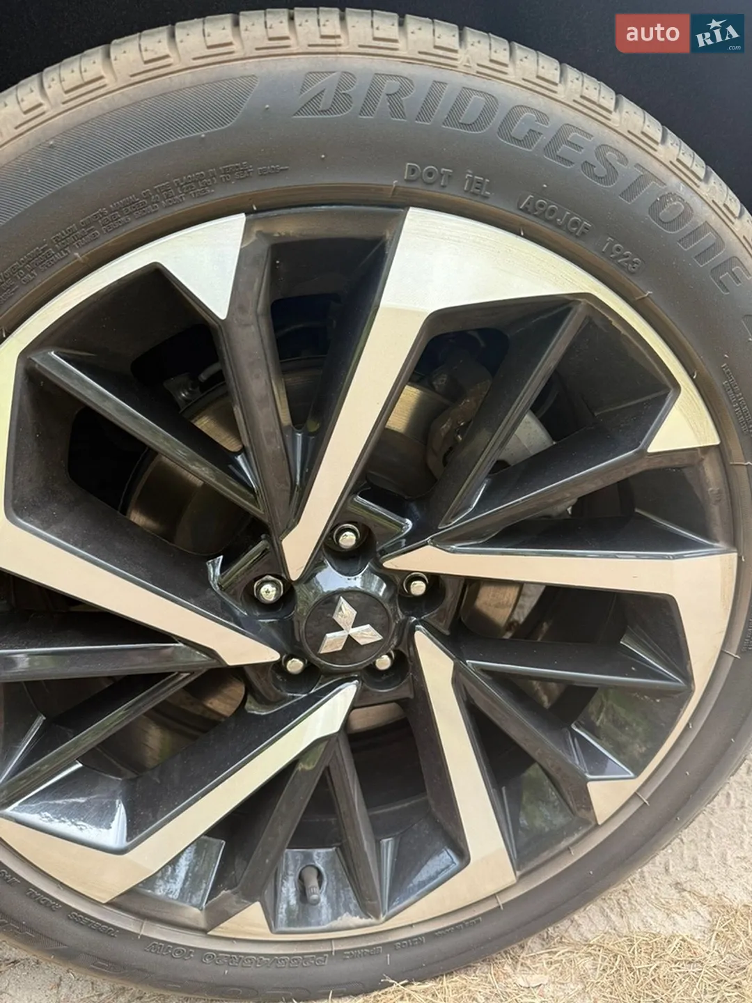 2023 Mitsubishi Outlander - мініатюра 16